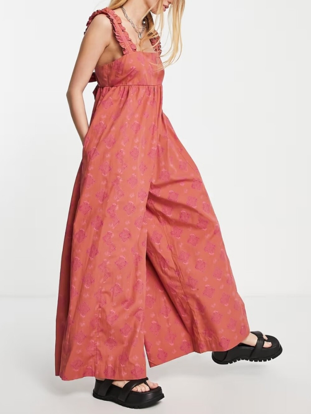 FREE PEOPLE Katya Rose Print Ruffle Strap Empire Waist Wide Leg Jumpsuit Size XS - Picture 3 of 9